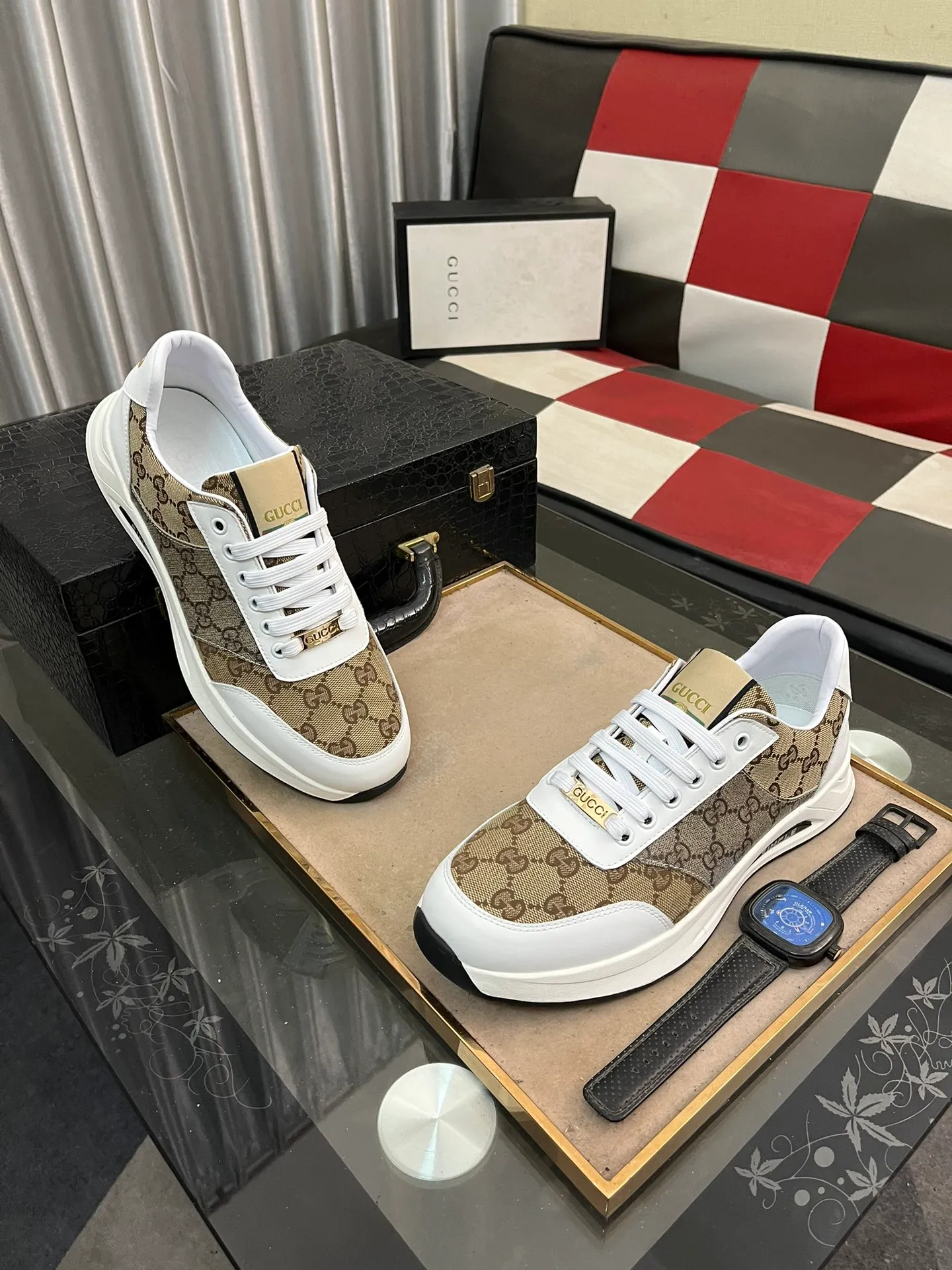 Men's Men's Shoes 💰420 ⌚️⌚️[GUCCI] Gucci men's casual shoes are absolutely popular 🔥The ultimate matching item for trendy men! Irresistible charm of super texture, the main recommendation, the upper is made of high-quality cowhide + breathable fabric, sheepskin feet, wear-resistant rubber sole, noble and elegant! Extremely comfortable🎁🎁You can be as handsome as you want💪 Size: 38-44!